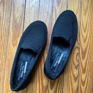 Skechers Shoe Relaxed Fit Air Cooled Memory Foam Black Slip-On Loafers 7